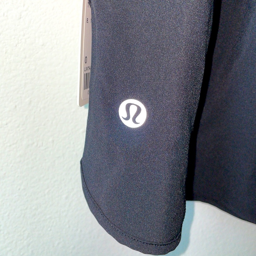 NWT Lululemon Track That Mid Rise Short 5" Lined
Black Size 2 - Picture 3 of 8